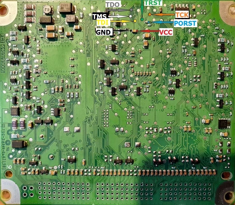 Referenční pinout servisních bodů TC233-32F pro VW40 airbag ECU